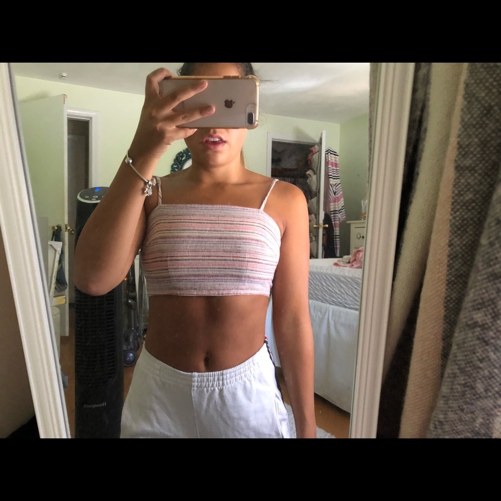 Super colorful, crop top